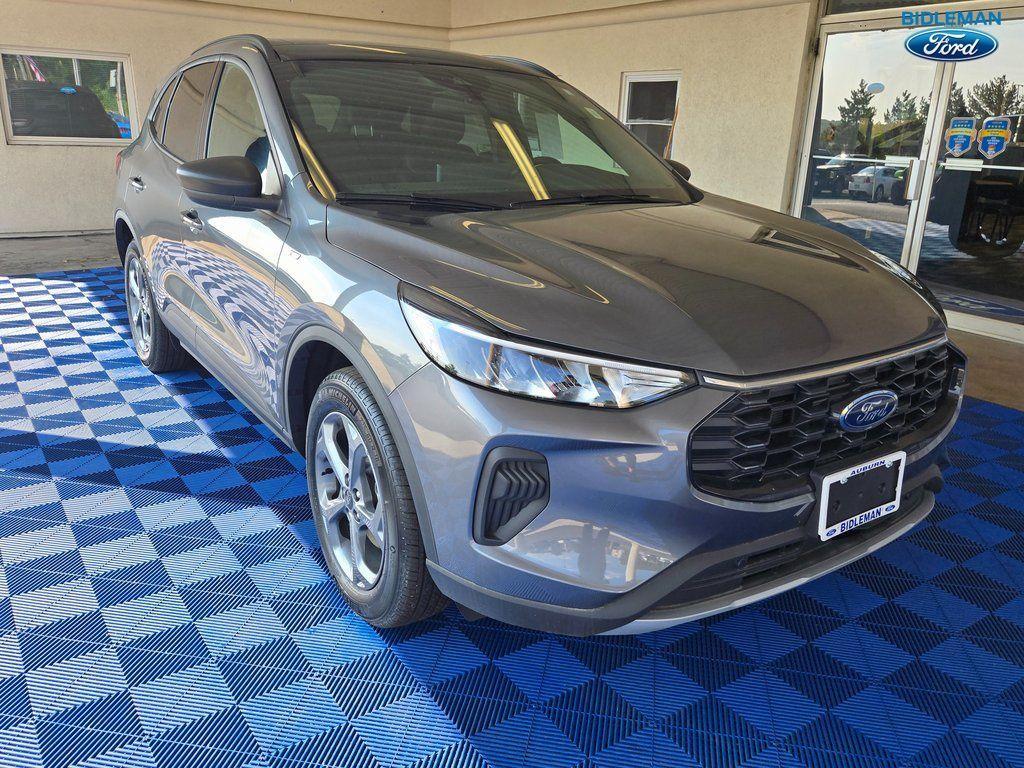 new 2025 Ford Escape car, priced at $29,499