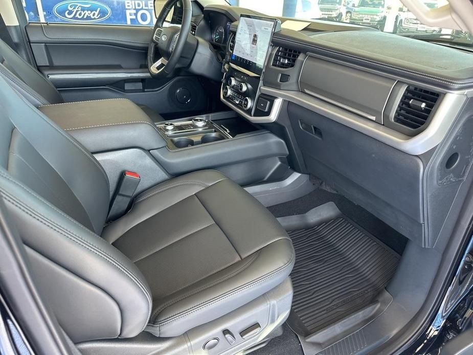 new 2024 Ford Expedition Max car, priced at $67,153