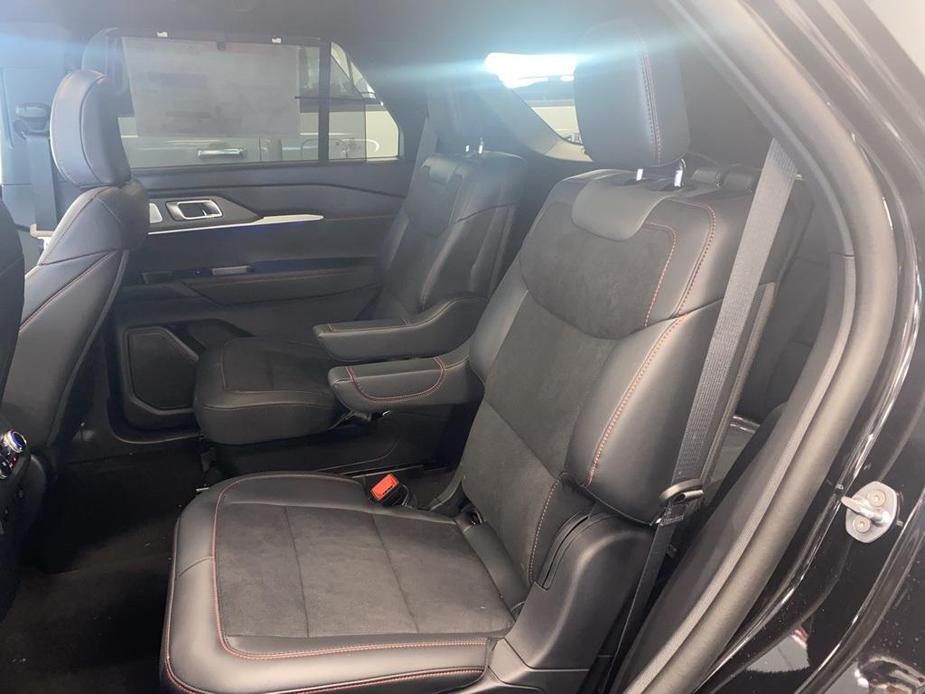 new 2025 Ford Explorer car, priced at $58,093