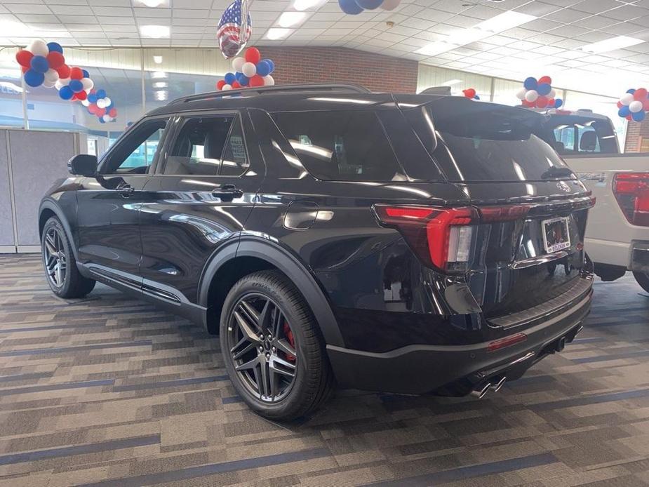 new 2025 Ford Explorer car, priced at $58,093