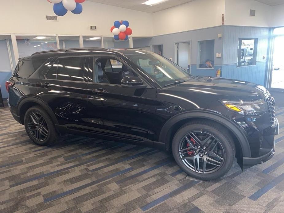 new 2025 Ford Explorer car, priced at $58,093