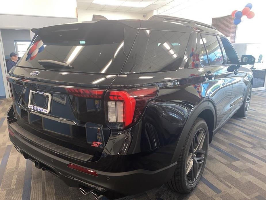 new 2025 Ford Explorer car, priced at $58,093