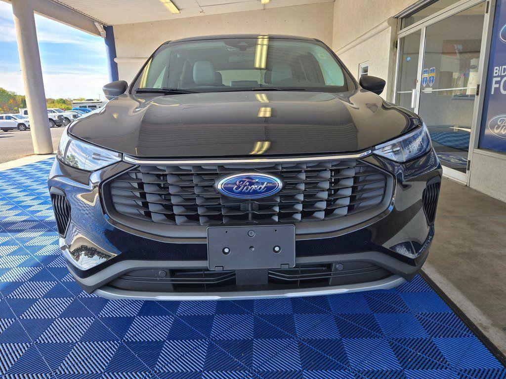 new 2025 Ford Escape car, priced at $26,499