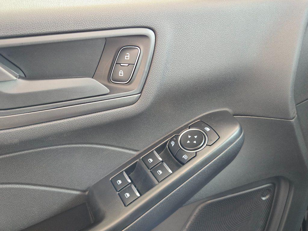 new 2025 Ford Escape car, priced at $26,499