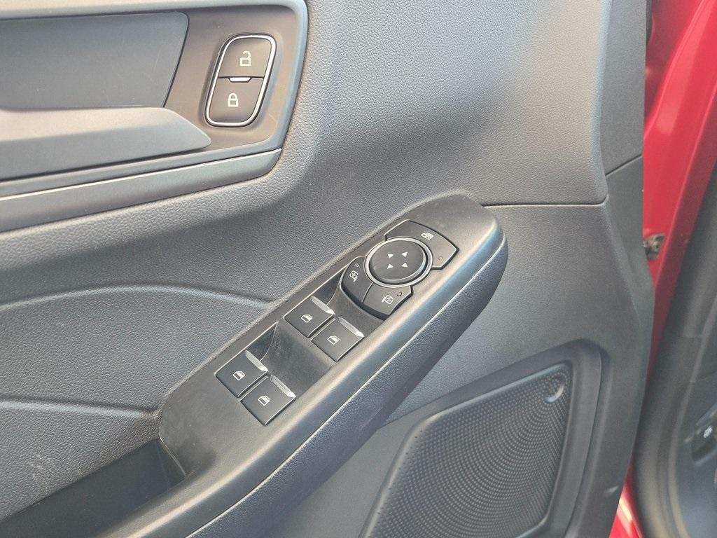 new 2025 Ford Escape car, priced at $27,999