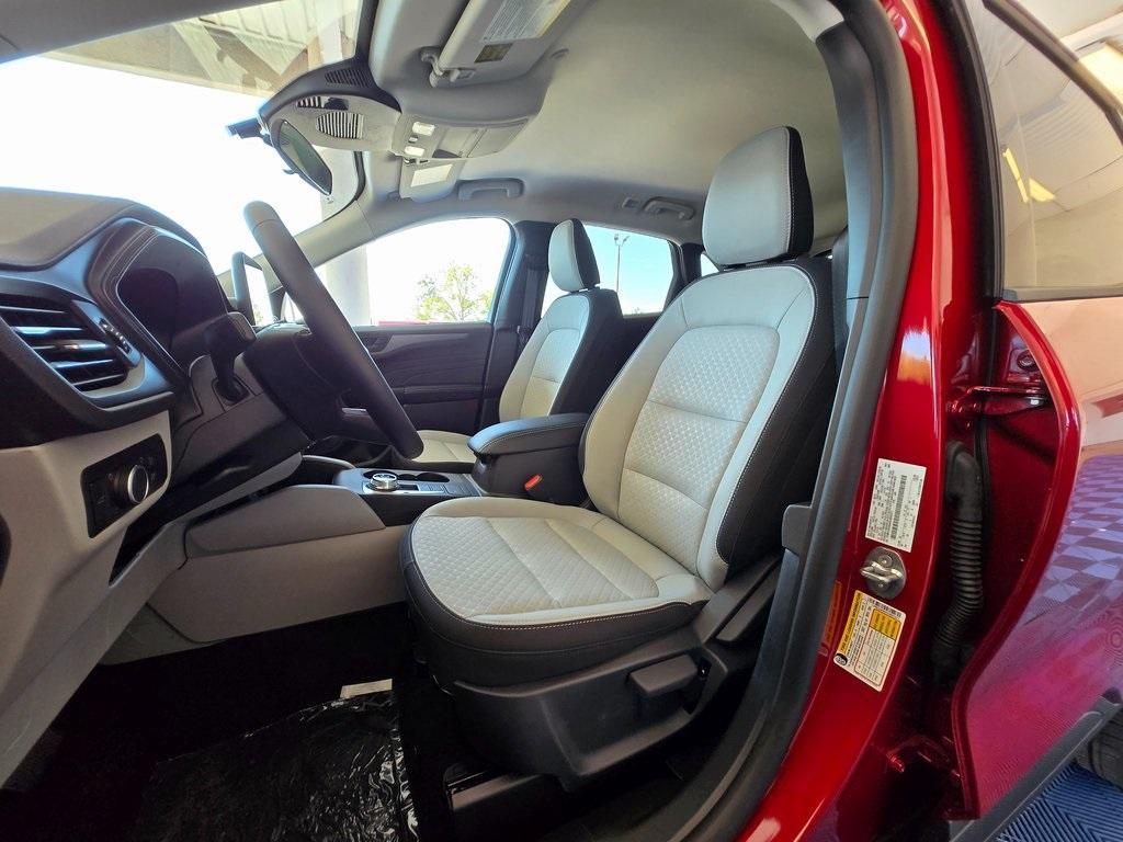 new 2025 Ford Escape car, priced at $27,999