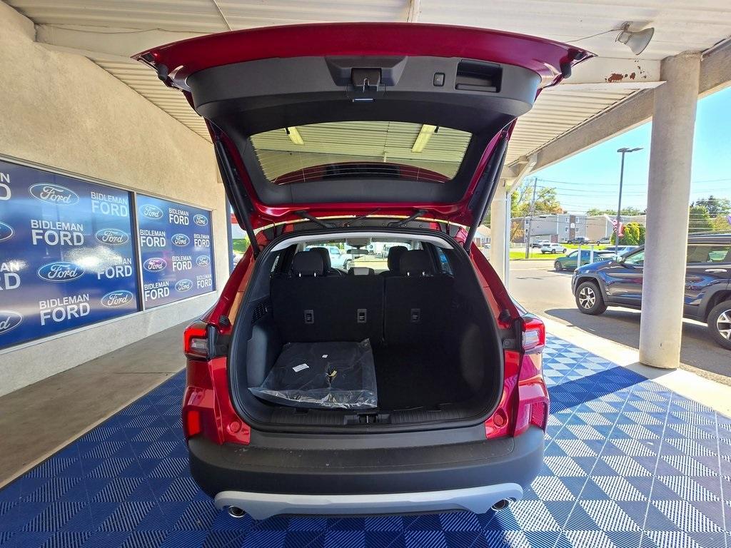 new 2025 Ford Escape car, priced at $27,999