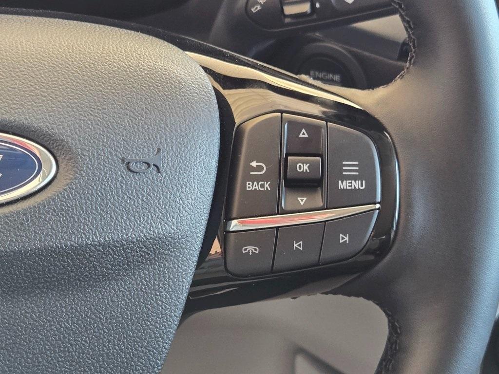 new 2025 Ford Escape car, priced at $27,999