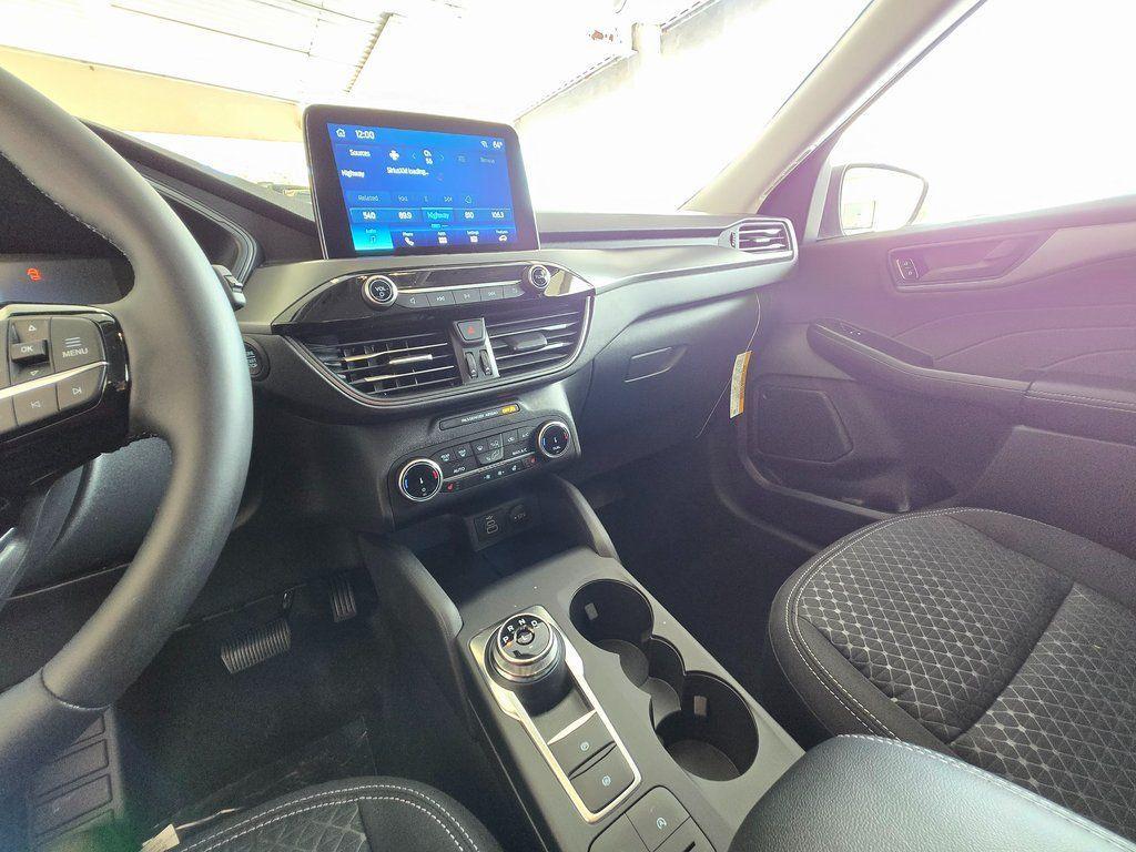 new 2025 Ford Escape car, priced at $26,499