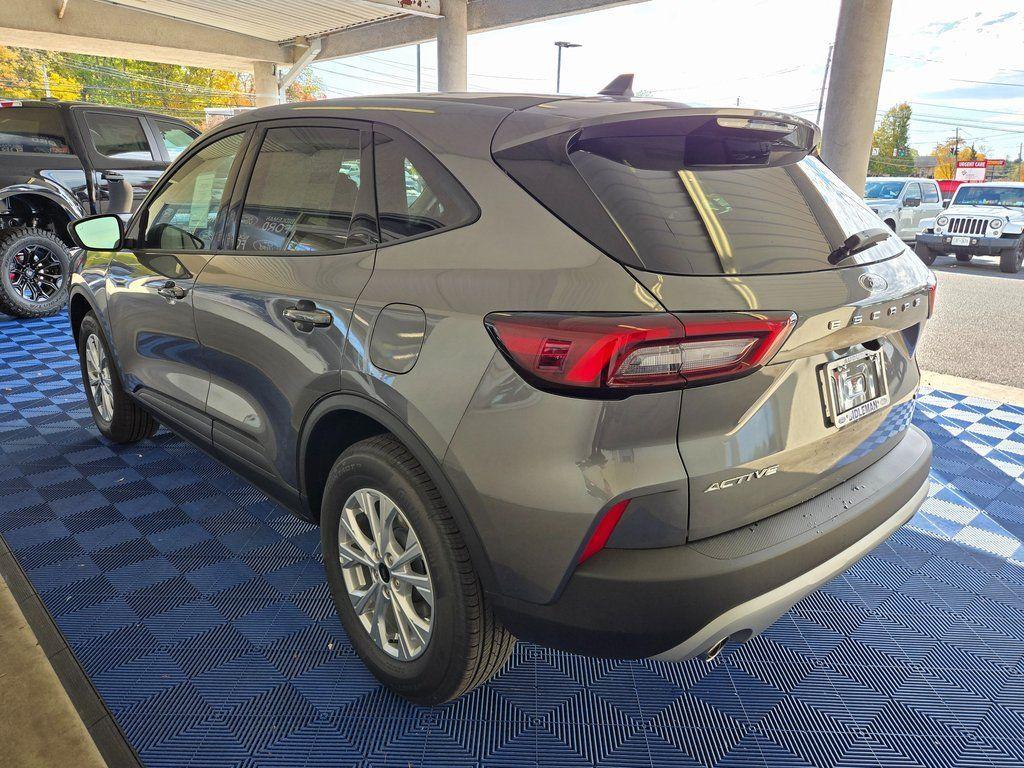 new 2025 Ford Escape car, priced at $26,499