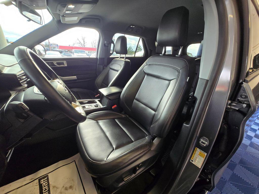 used 2022 Ford Explorer car, priced at $33,000
