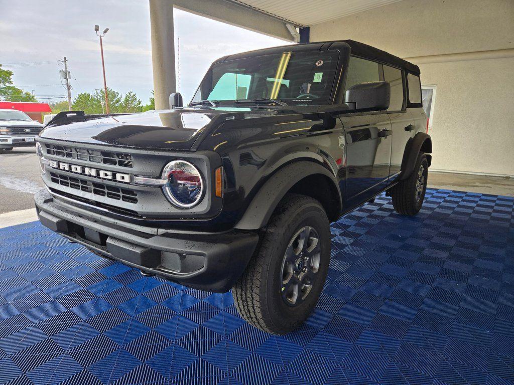 new 2025 Ford Bronco car, priced at $41,499