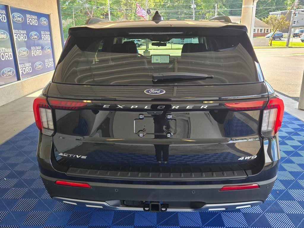 new 2025 Ford Explorer car, priced at $45,799