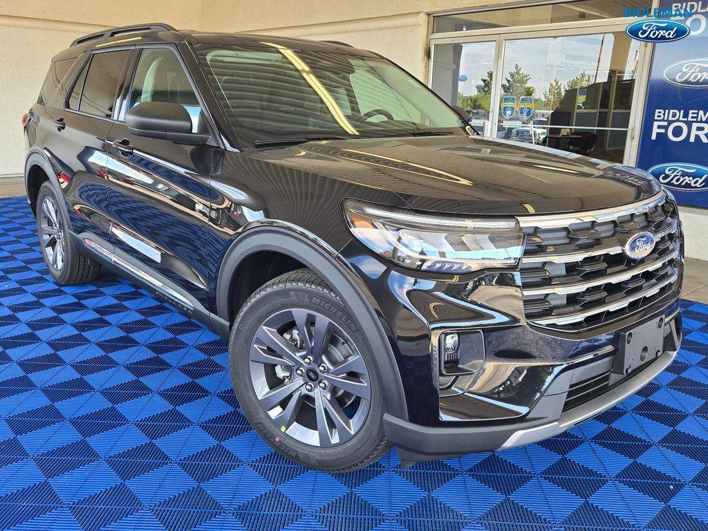 new 2025 Ford Explorer car, priced at $45,799