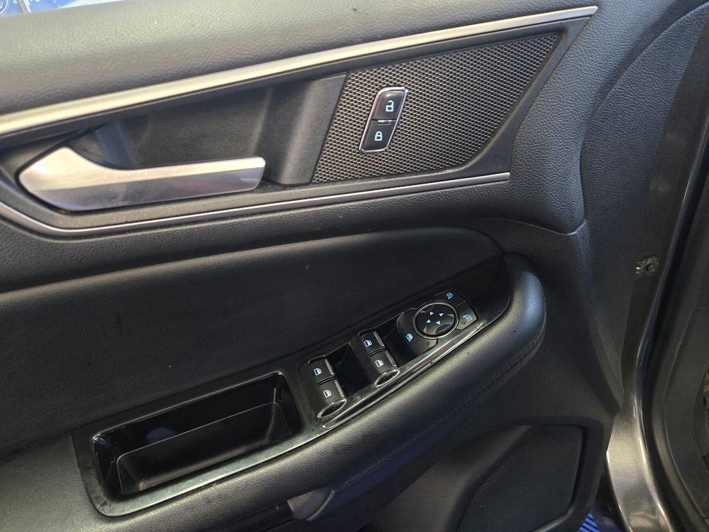 used 2016 Ford Edge car, priced at $12,000