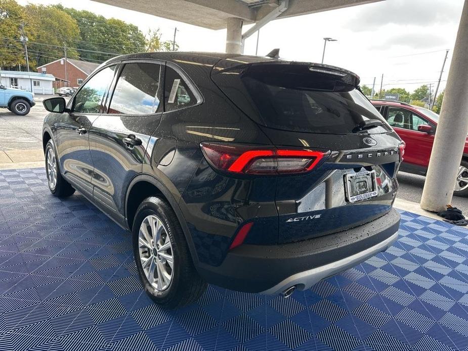 new 2025 Ford Escape car, priced at $29,333