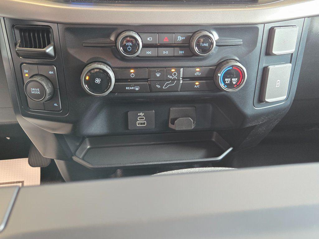 new 2025 Ford F-150 car, priced at $44,924