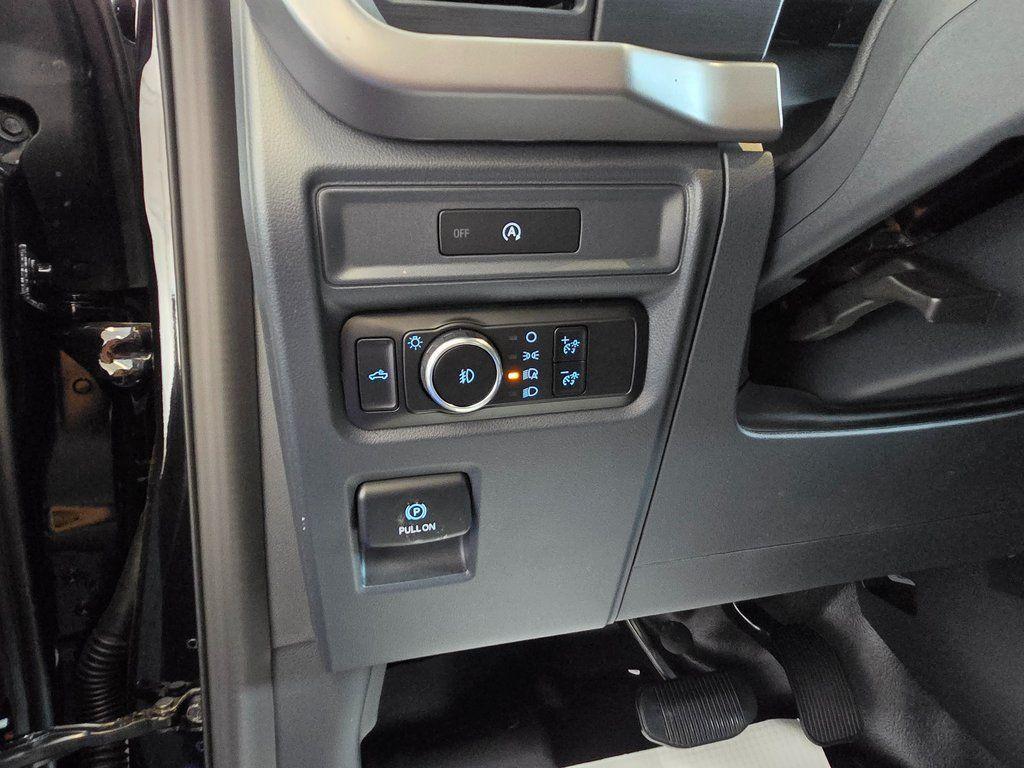 new 2025 Ford F-150 car, priced at $44,924