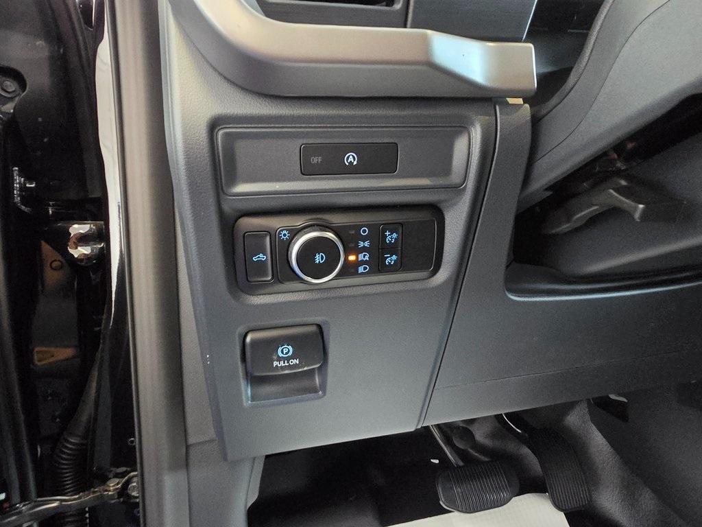 new 2025 Ford F-150 car, priced at $46,431
