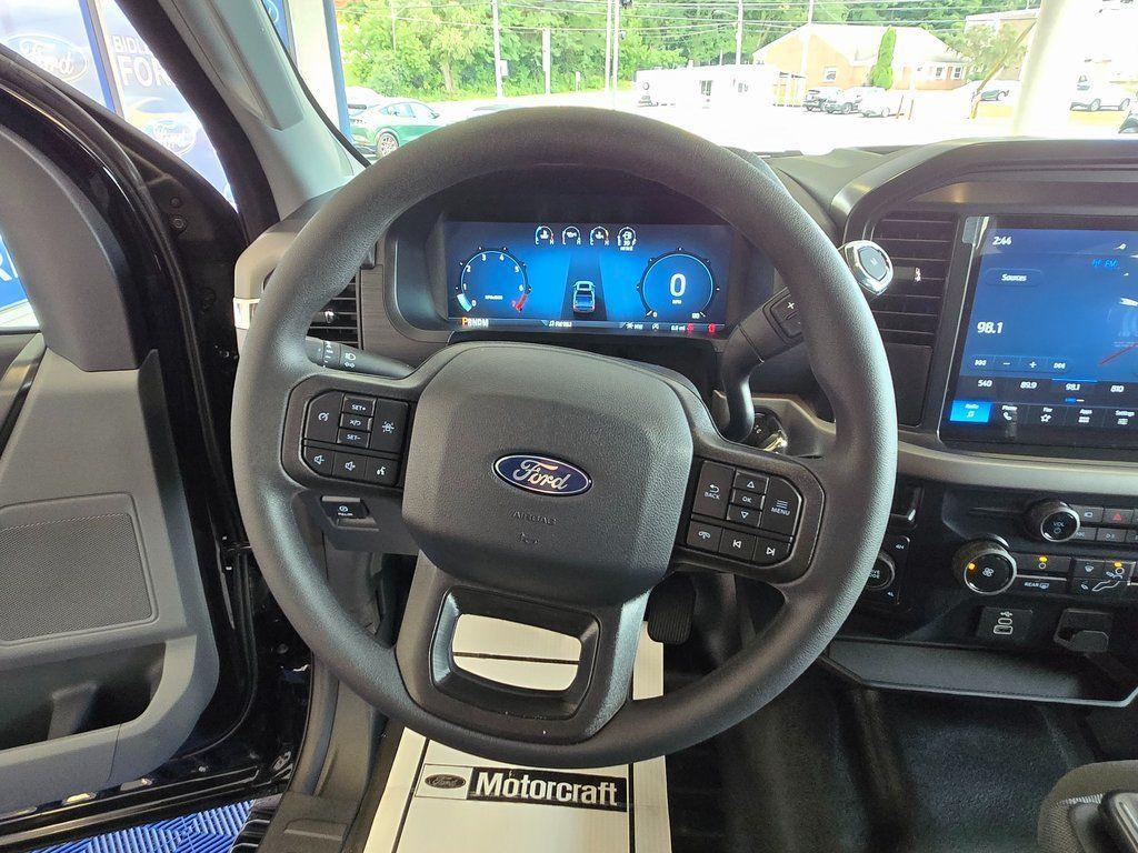 new 2025 Ford F-150 car, priced at $44,924