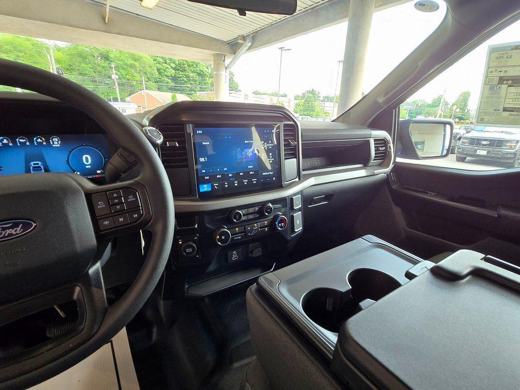 new 2025 Ford F-150 car, priced at $44,924