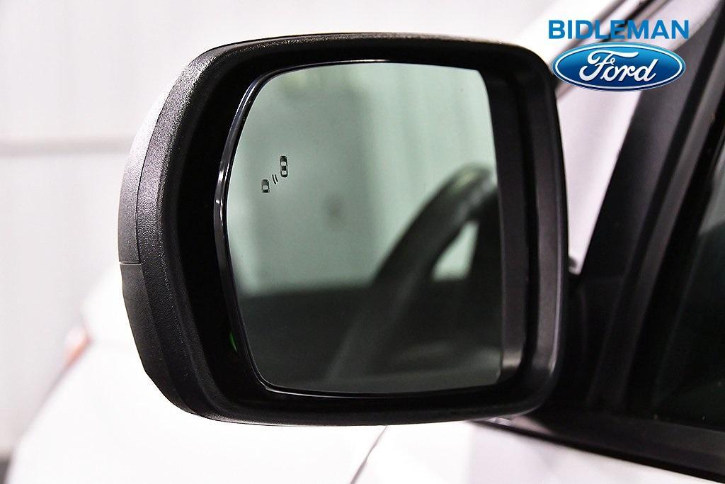 used 2024 Ford Edge car, priced at $30,000
