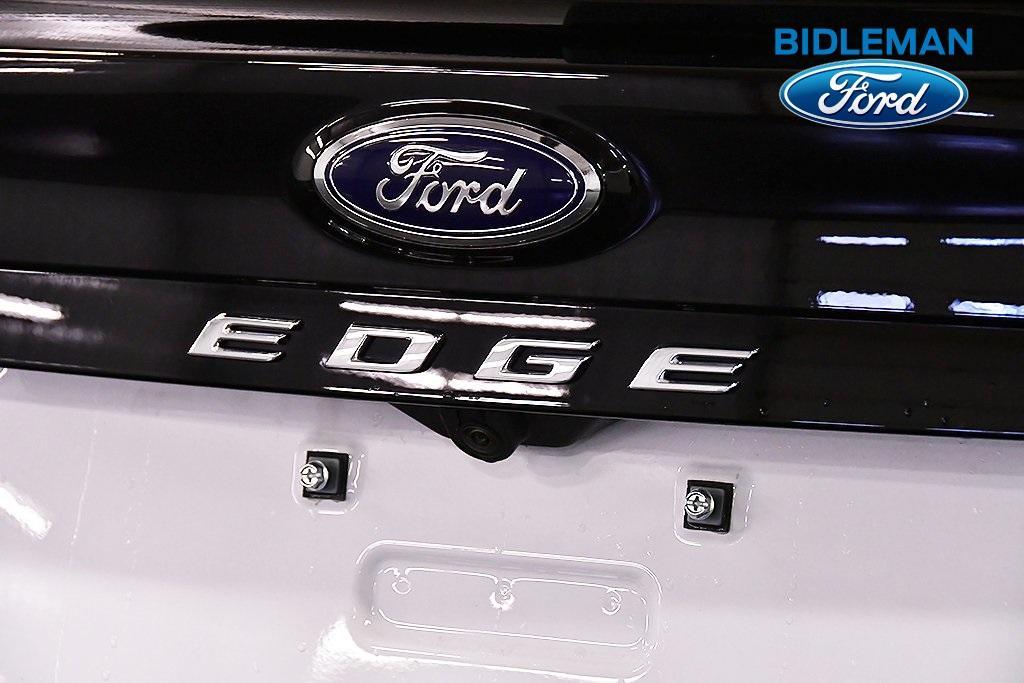 used 2024 Ford Edge car, priced at $30,000