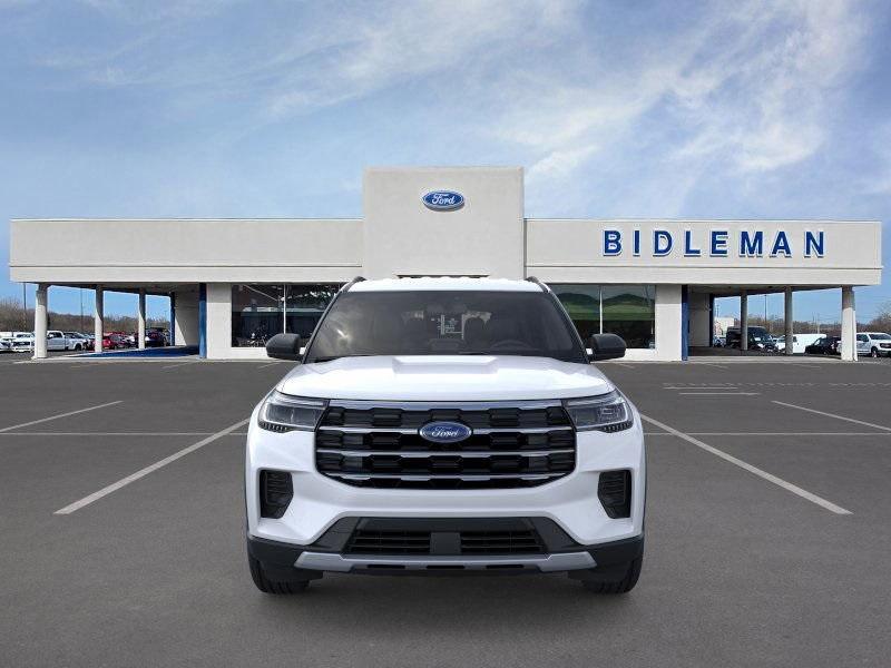 new 2025 Ford Explorer car, priced at $40,376