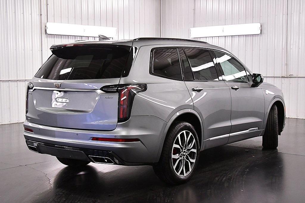 used 2024 Cadillac XT6 car, priced at $53,899