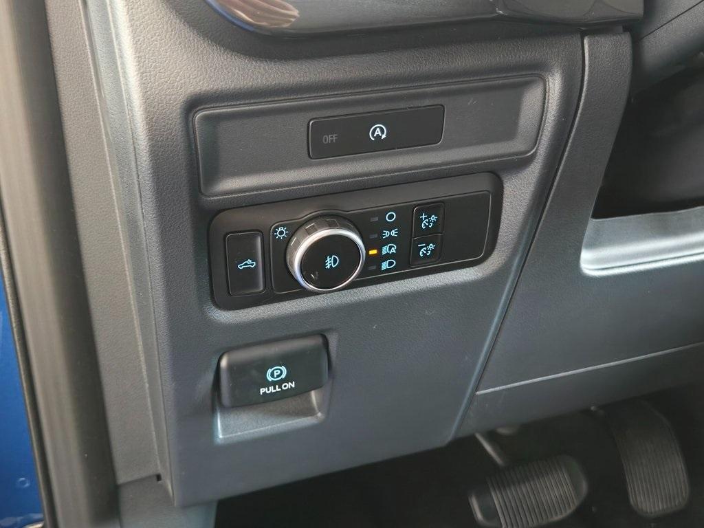 new 2025 Ford F-150 car, priced at $50,941