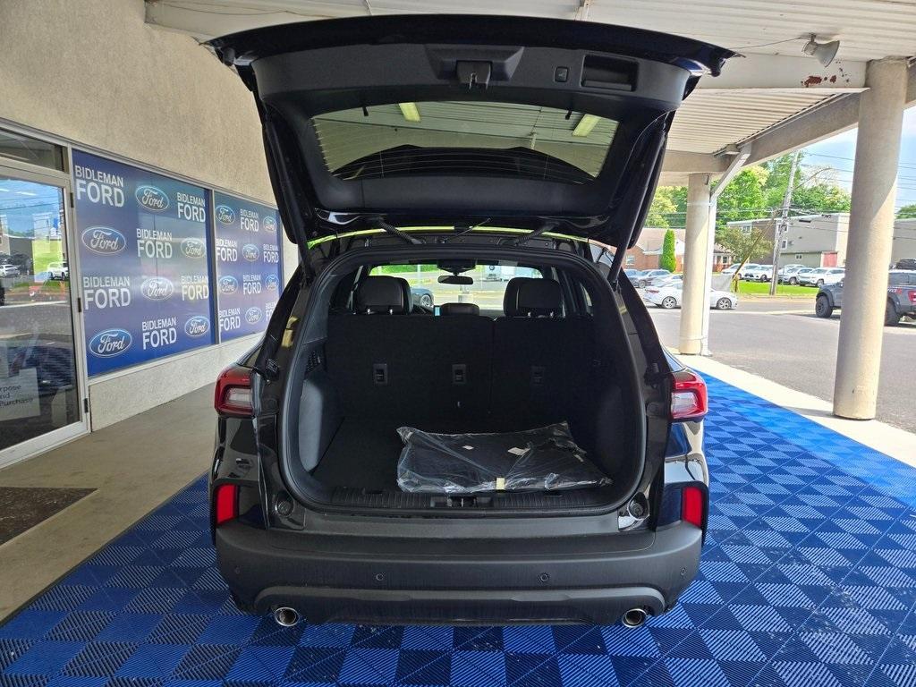 new 2025 Ford Escape car, priced at $33,708