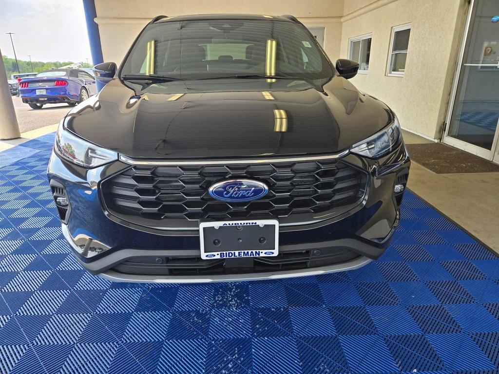 new 2025 Ford Escape car, priced at $33,708