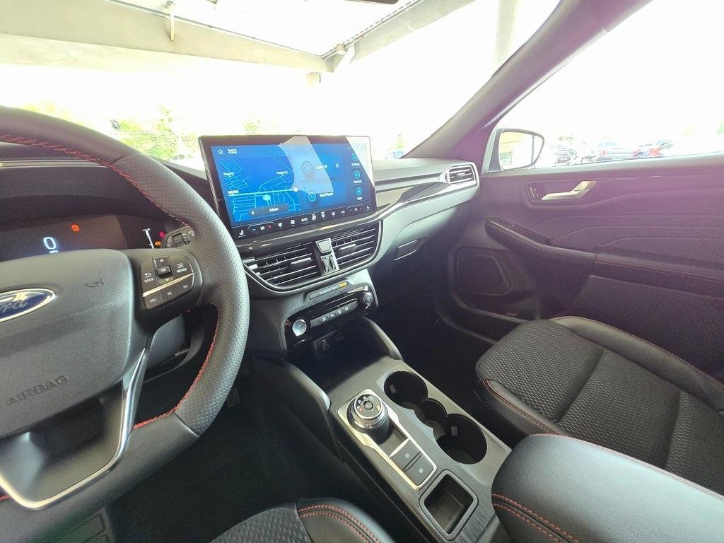 new 2025 Ford Escape car, priced at $33,708