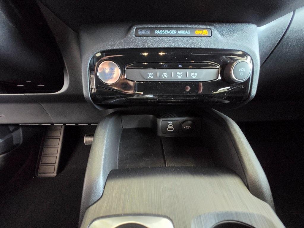 new 2025 Ford Escape car, priced at $33,708