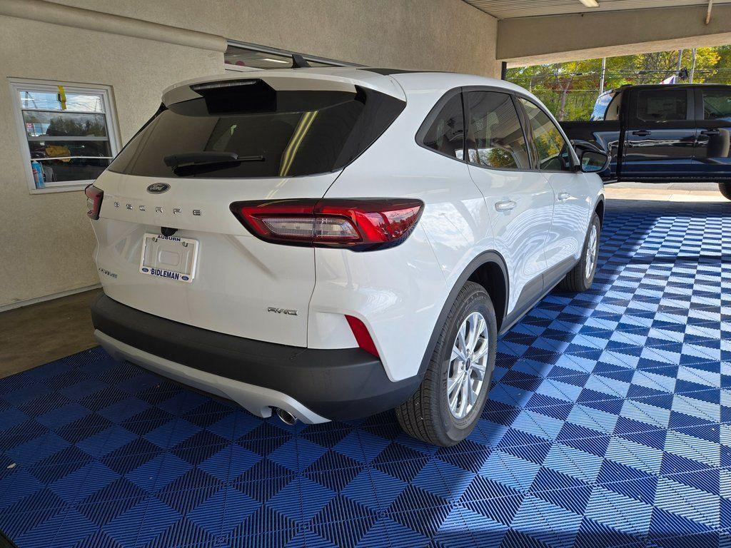 new 2025 Ford Escape car, priced at $26,499