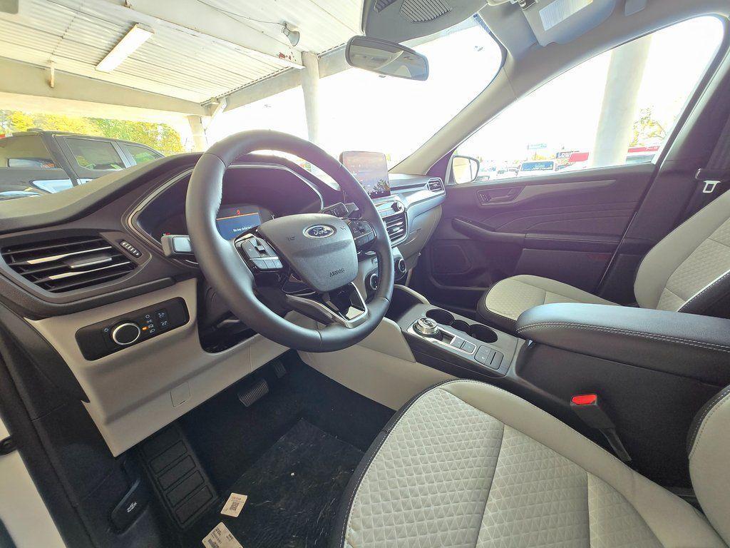 new 2025 Ford Escape car, priced at $26,499