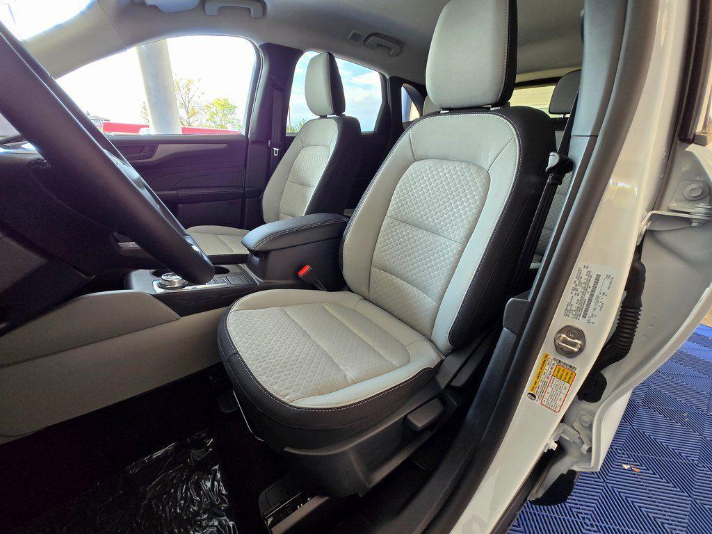 new 2025 Ford Escape car, priced at $26,499