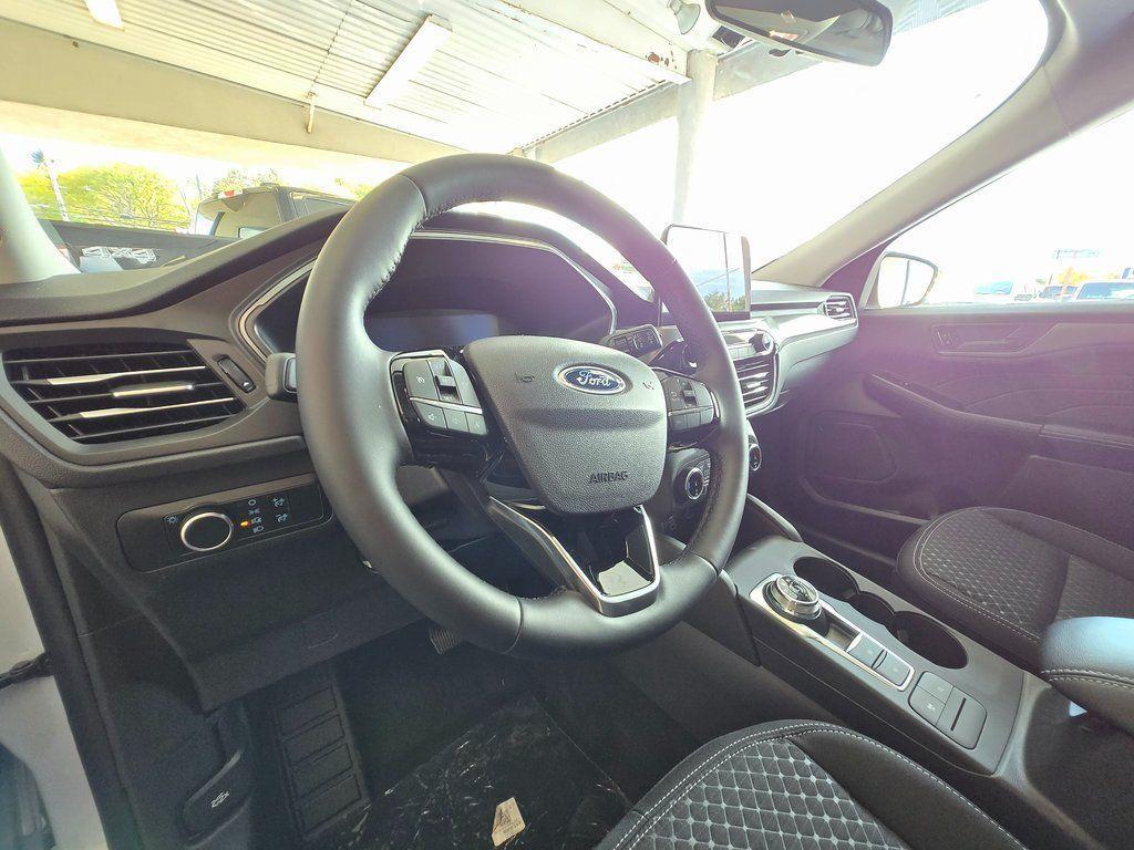 new 2025 Ford Escape car, priced at $26,499