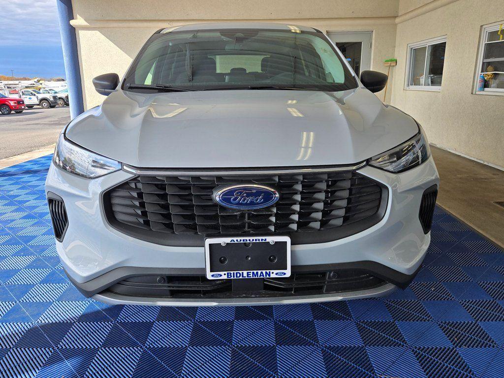 new 2025 Ford Escape car, priced at $26,499