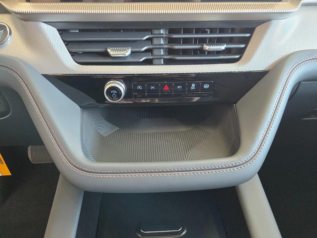 new 2025 Ford Explorer car, priced at $44,691