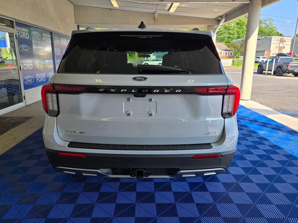 new 2025 Ford Explorer car, priced at $44,691