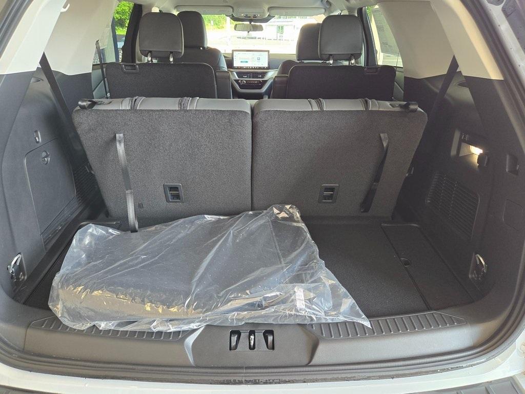 new 2025 Ford Explorer car, priced at $44,691