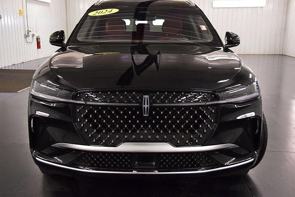 used 2024 Lincoln Nautilus car, priced at $61,995
