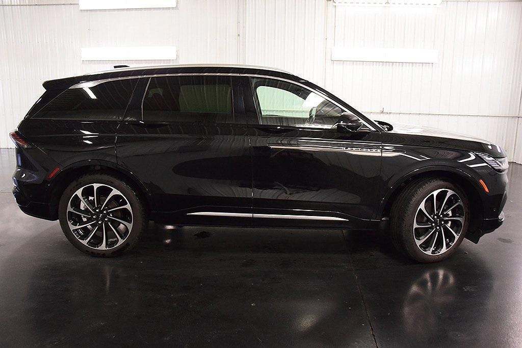 used 2024 Lincoln Nautilus car, priced at $61,995