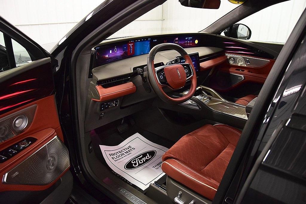 used 2024 Lincoln Nautilus car, priced at $61,995