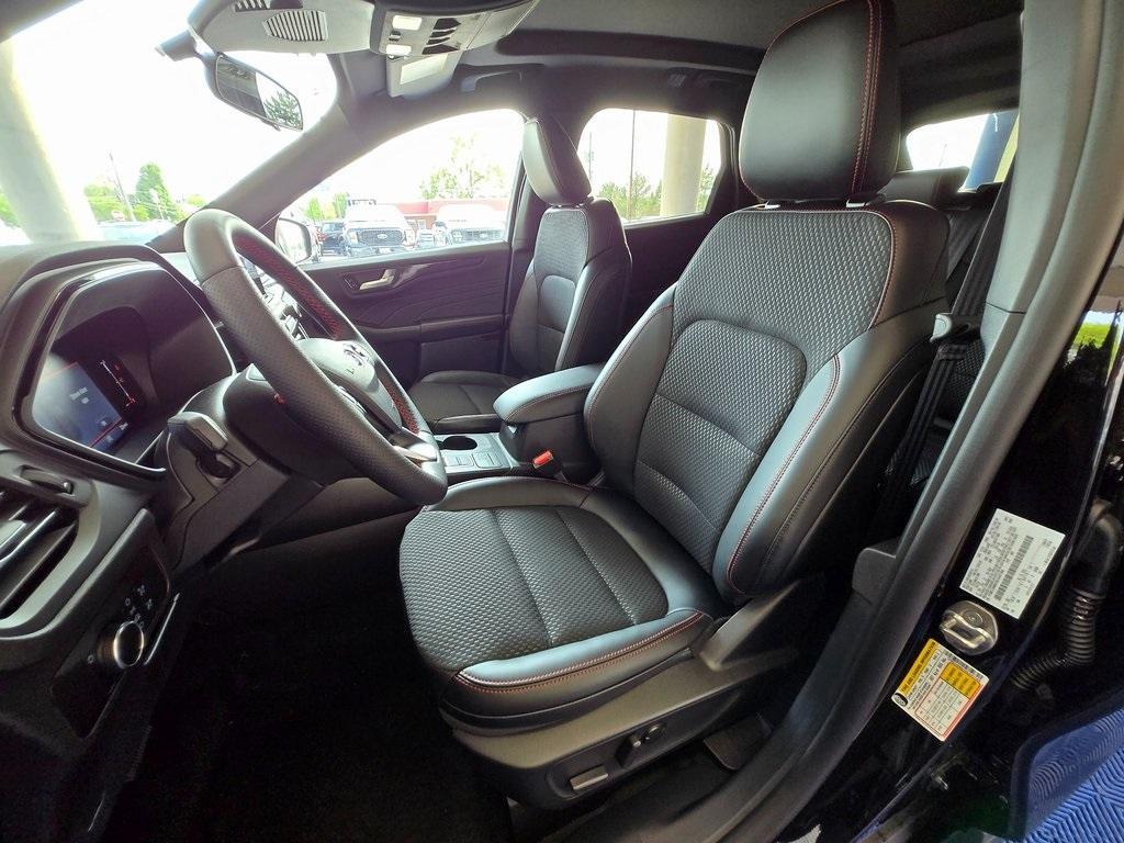 new 2025 Ford Escape car, priced at $32,147