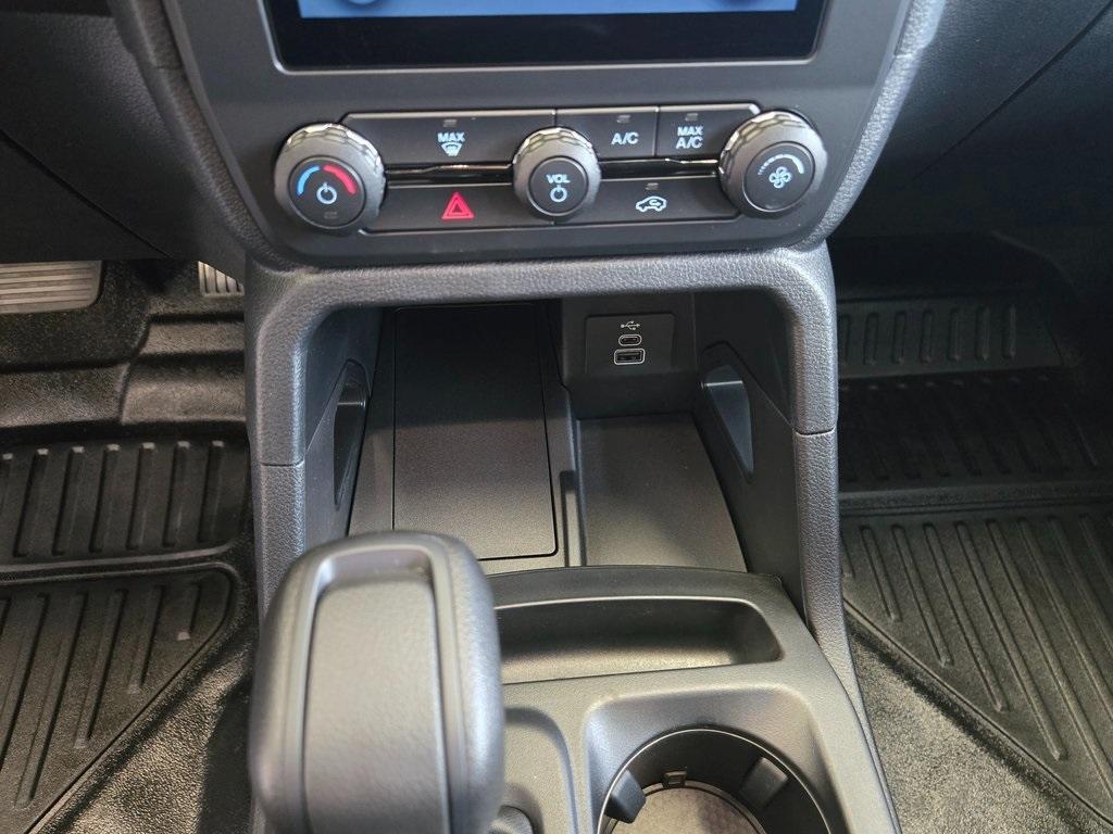 new 2025 Ford Ranger car, priced at $33,561