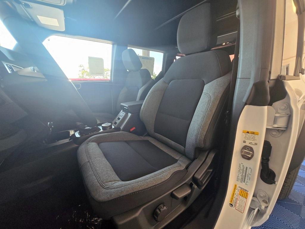 new 2025 Ford Bronco car, priced at $43,087