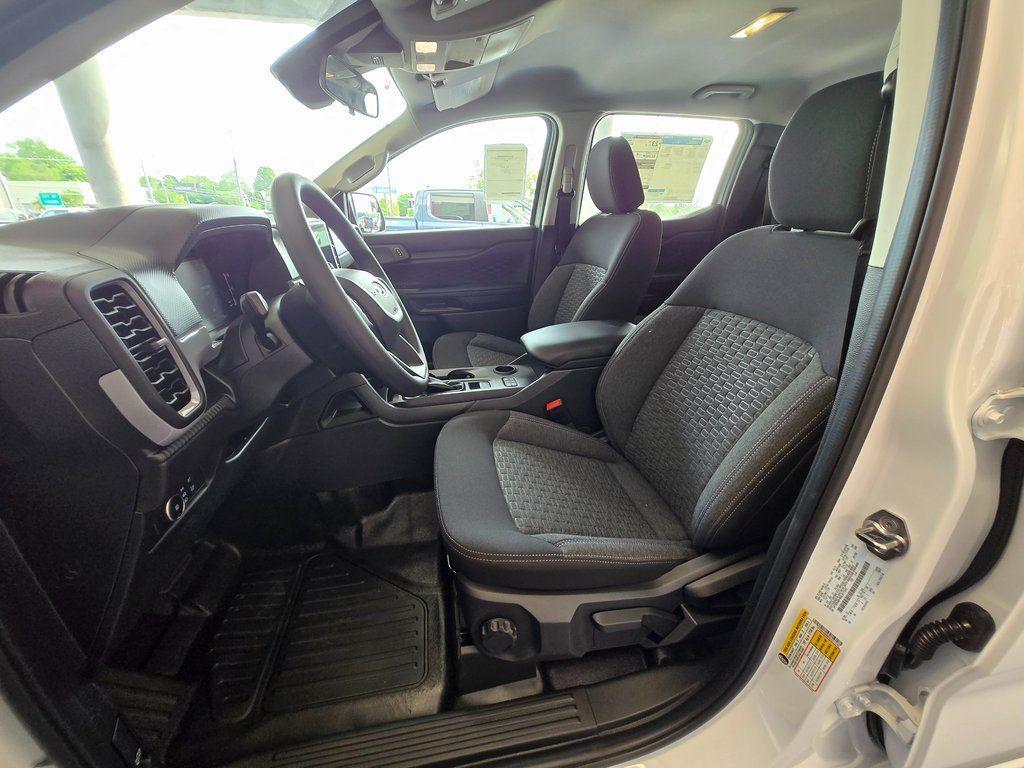 new 2025 Ford Ranger car, priced at $31,999