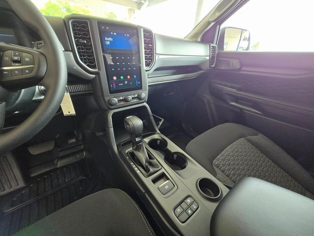 new 2025 Ford Ranger car, priced at $33,583